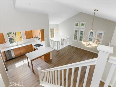 33 Visalia , Irvine, CA