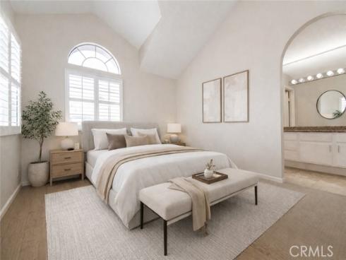 144  Agostino  , Irvine, CA