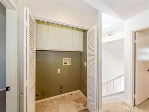 144  Agostino  , Irvine, CA