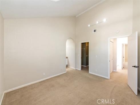 144  Agostino  , Irvine, CA