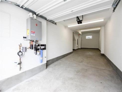 331  Placemark  , Irvine, CA