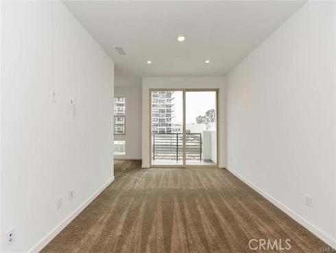 331  Placemark  , Irvine, CA