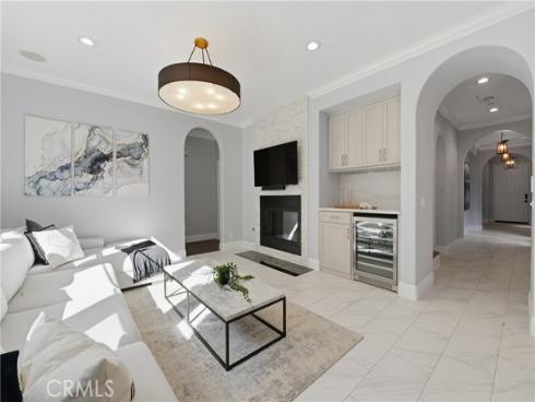 42 Arcade , Irvine, CA