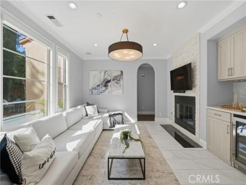 42 Arcade , Irvine, CA