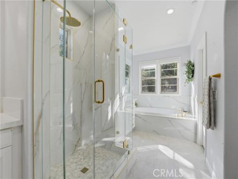 42 Arcade , Irvine, CA