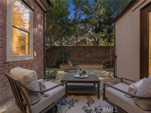 42 Arcade , Irvine, CA