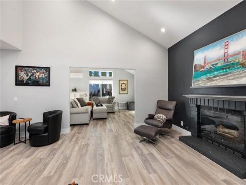 9  Flaxwood  , Irvine, CA