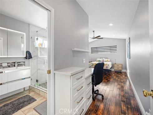 9  Flaxwood  , Irvine, CA