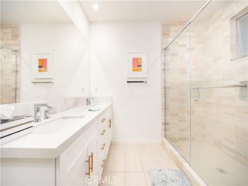 126  Sunnyside  , Irvine, CA