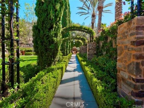 79  Canyoncrest  , Irvine, CA