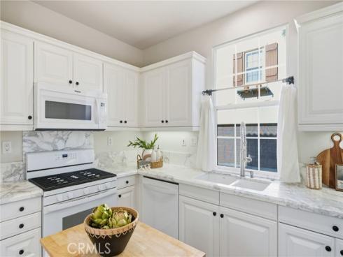 79  Canyoncrest  , Irvine, CA