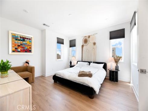 188  Merit  , Irvine, CA