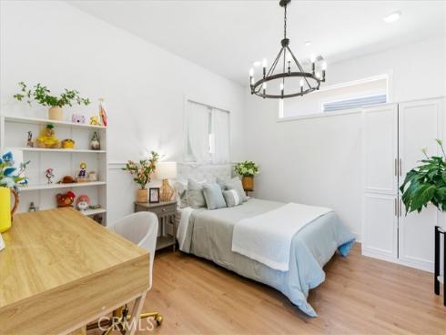 188  Merit  , Irvine, CA