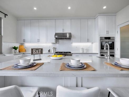 114  Bouquet  , Irvine, CA