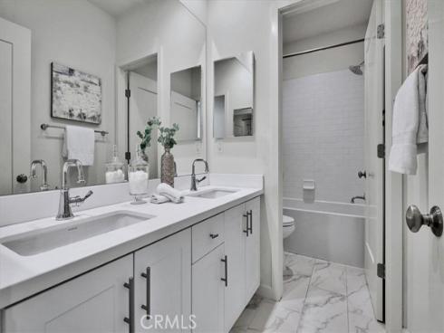 114  Bouquet  , Irvine, CA