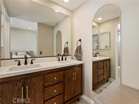 12 Filare , Irvine, CA