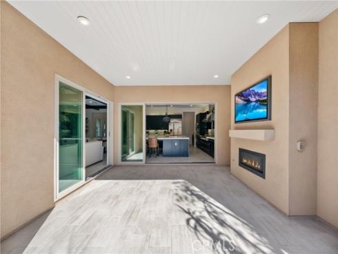 94  Swift  , Irvine, CA