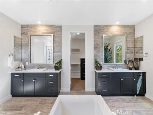 94  Swift  , Irvine, CA