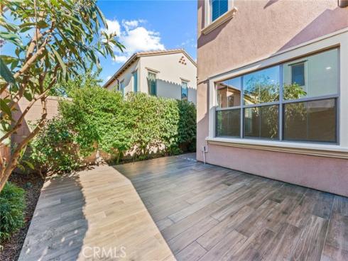 105  Landover  , Irvine, CA