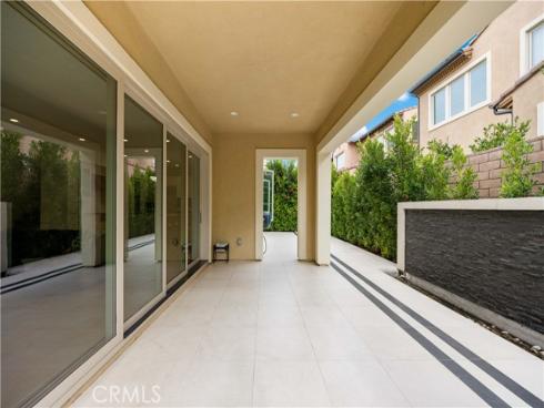 242  Sutters  , Irvine, CA