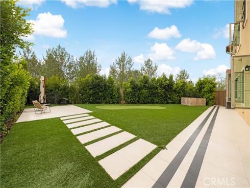 242  Sutters  , Irvine, CA