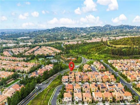 242  Sutters  , Irvine, CA