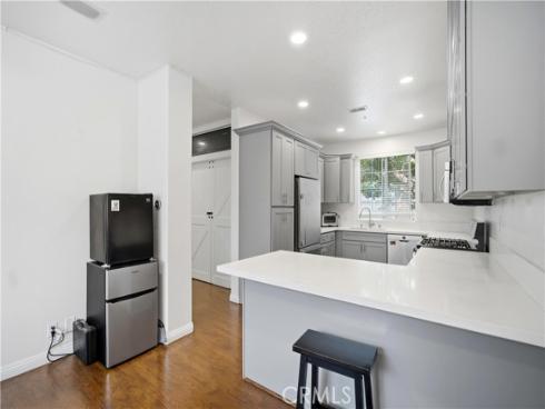 8  Cuzzano Aisle  , Irvine, CA