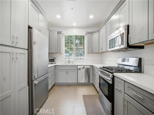 8  Cuzzano Aisle  , Irvine, CA