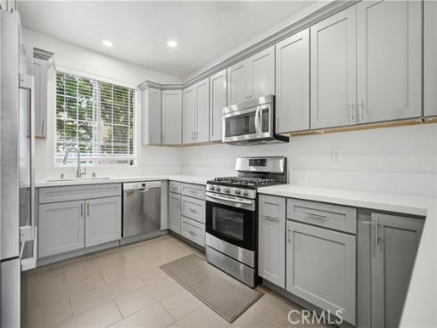 8  Cuzzano Aisle  , Irvine, CA