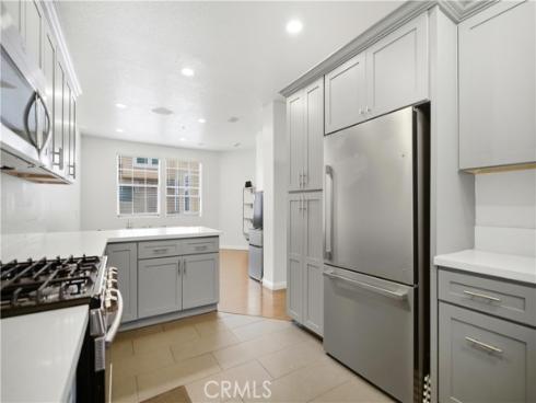 8  Cuzzano Aisle  , Irvine, CA