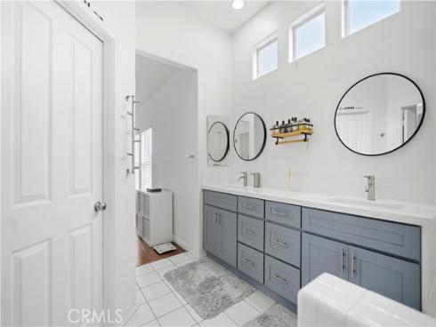 8  Cuzzano Aisle  , Irvine, CA