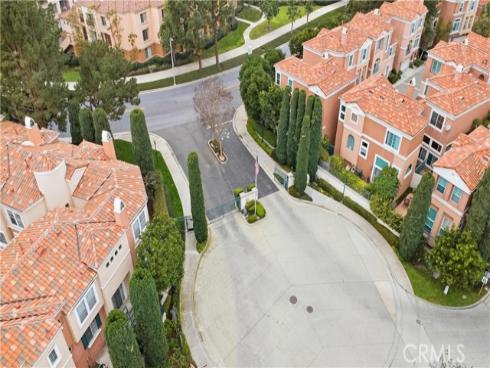 8  Cuzzano Aisle  , Irvine, CA