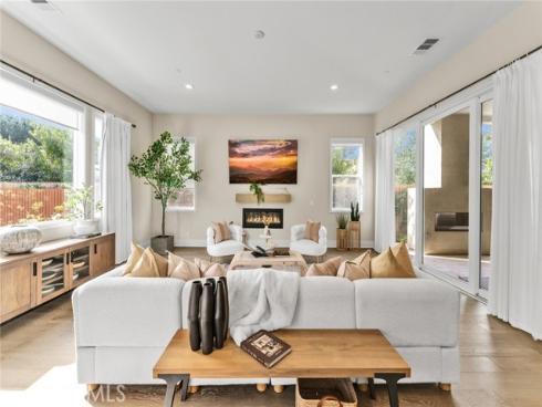 114 Crossover , Irvine, CA