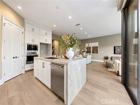 140  Statura  , Irvine, CA