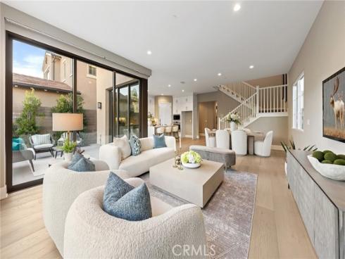 140  Statura  , Irvine, CA