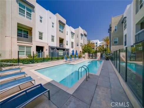 2210 Synergy , Irvine, CA