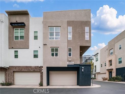 2210 Synergy , Irvine, CA