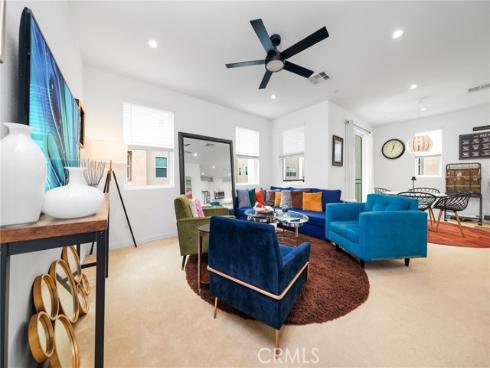 2210 Synergy , Irvine, CA