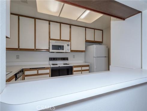 305  Huntington  , Irvine, CA