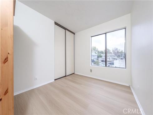 305  Huntington  , Irvine, CA