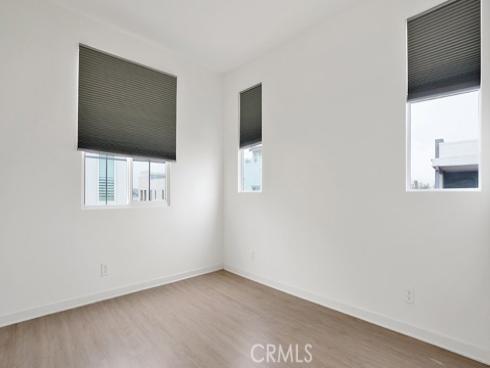 743  Beacon  , Irvine, CA