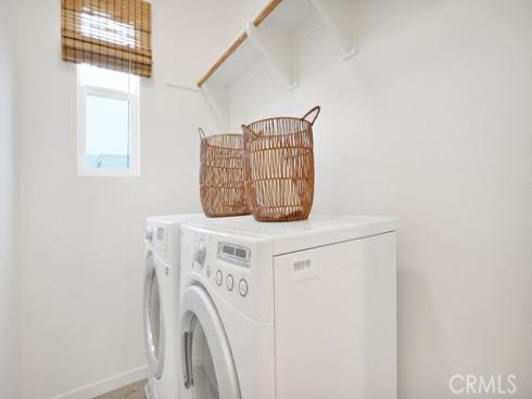 743  Beacon  , Irvine, CA