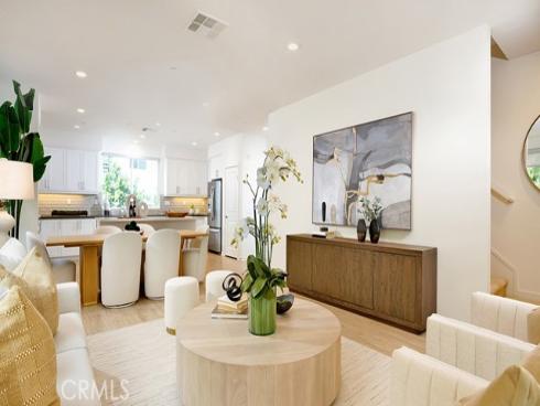 743  Beacon  , Irvine, CA