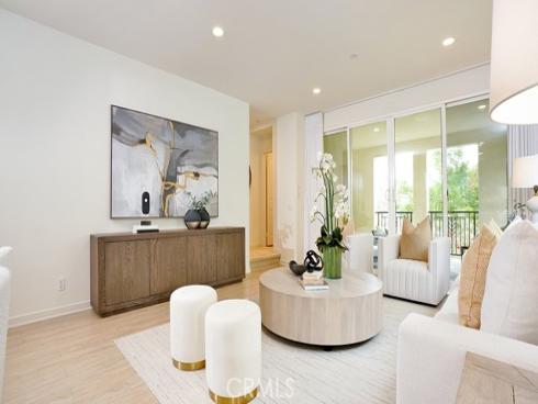 743  Beacon  , Irvine, CA