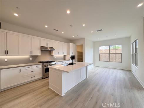 120  Awning  , Irvine, CA