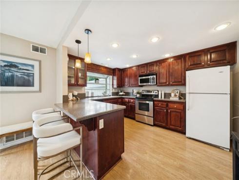 10 Prescott , Irvine, CA