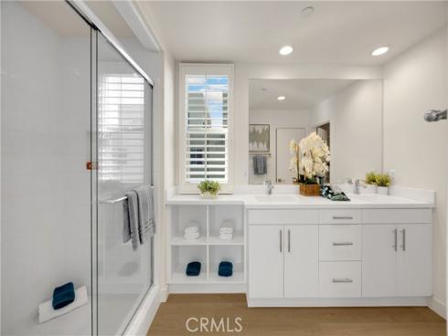 269 Magnet , Irvine, CA