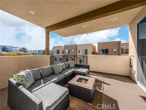 269 Magnet , Irvine, CA