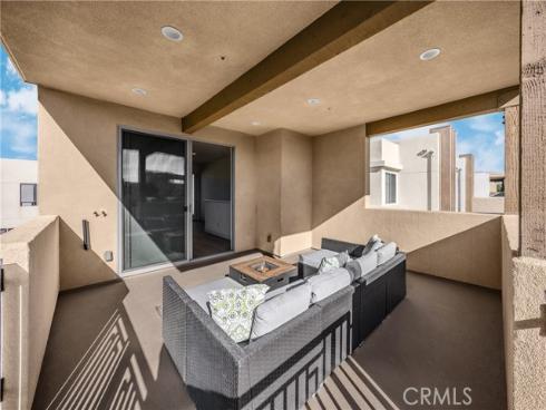 269 Magnet , Irvine, CA