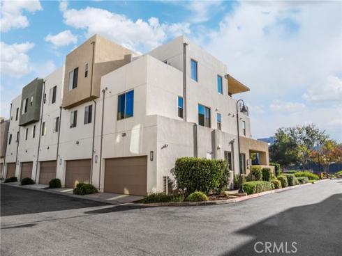 269 Magnet , Irvine, CA